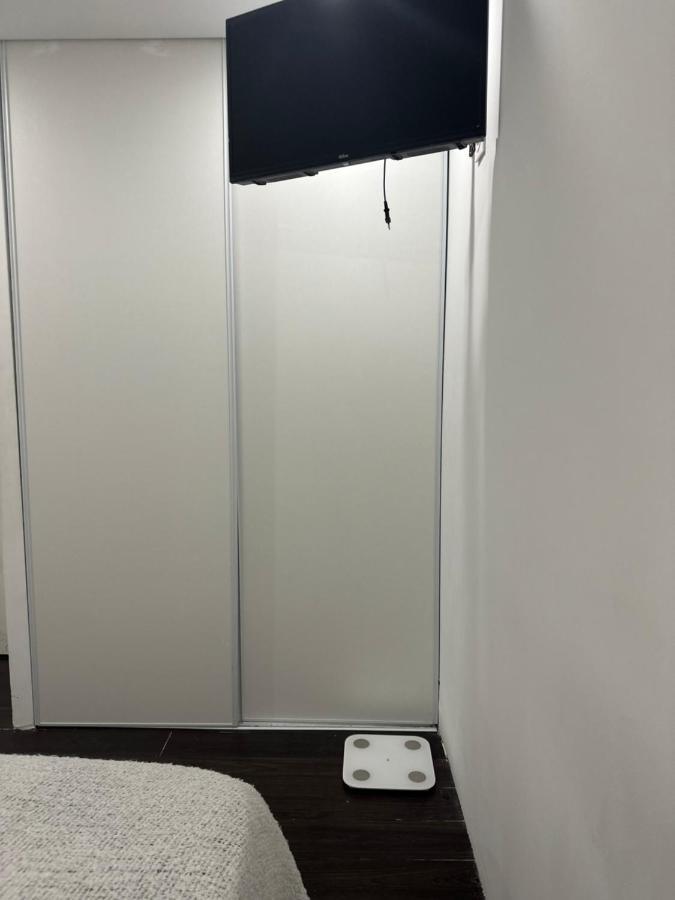 Location De Chambre Privee Dans Residence Prive, Jardins Et Parking Gratuit 1 Min To Tramway Et 9 Min De Centre-Ville, Accessibilite A Plusieurs Transports Niza Exterior foto
